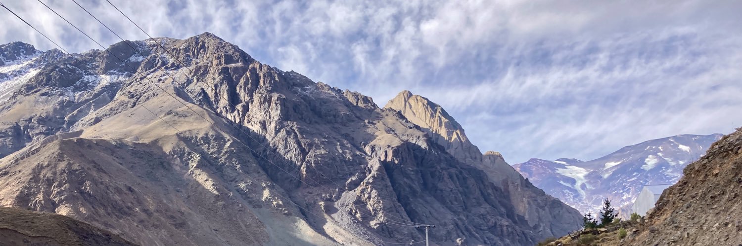 Bastián Olea 🌸 banner