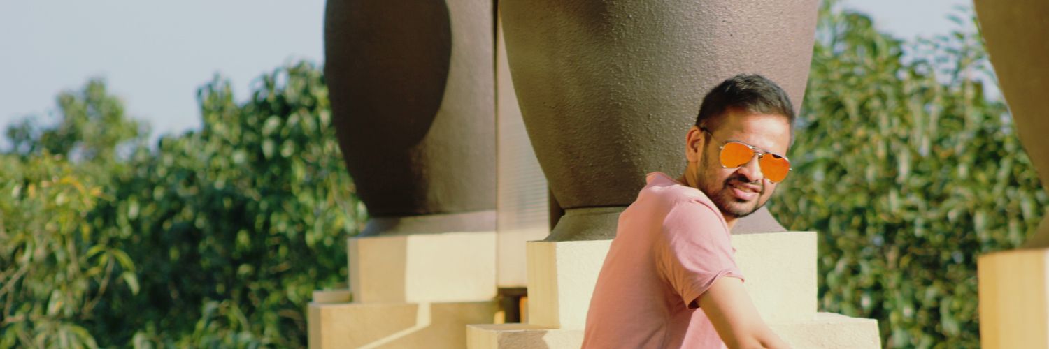 karvdebest's profile banner image