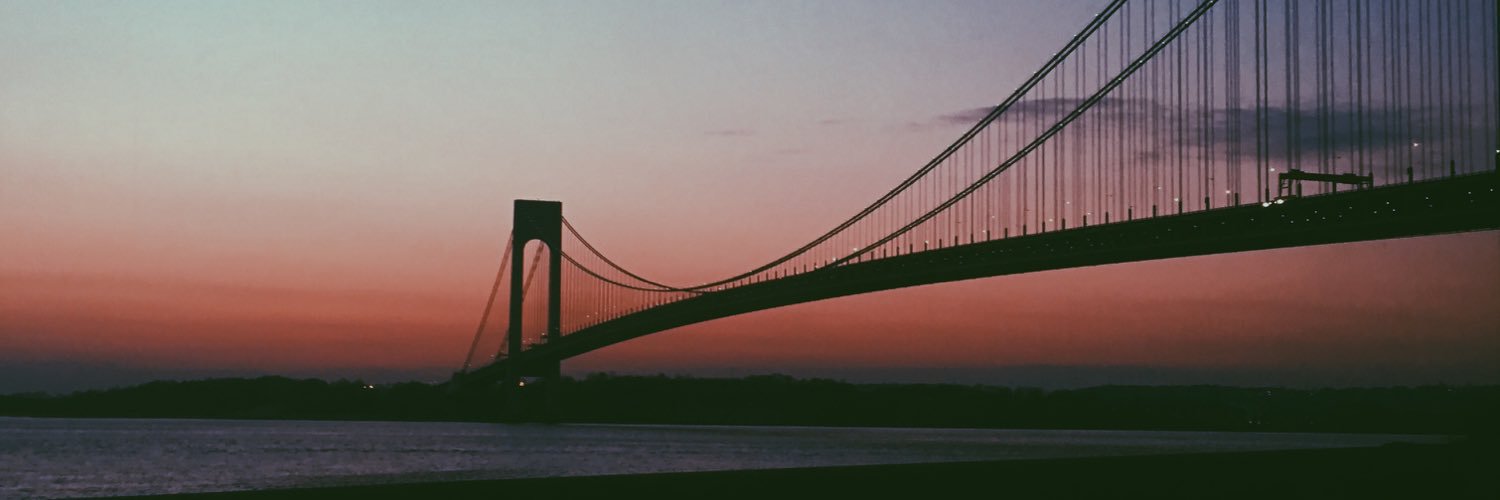 es9899's profile banner image