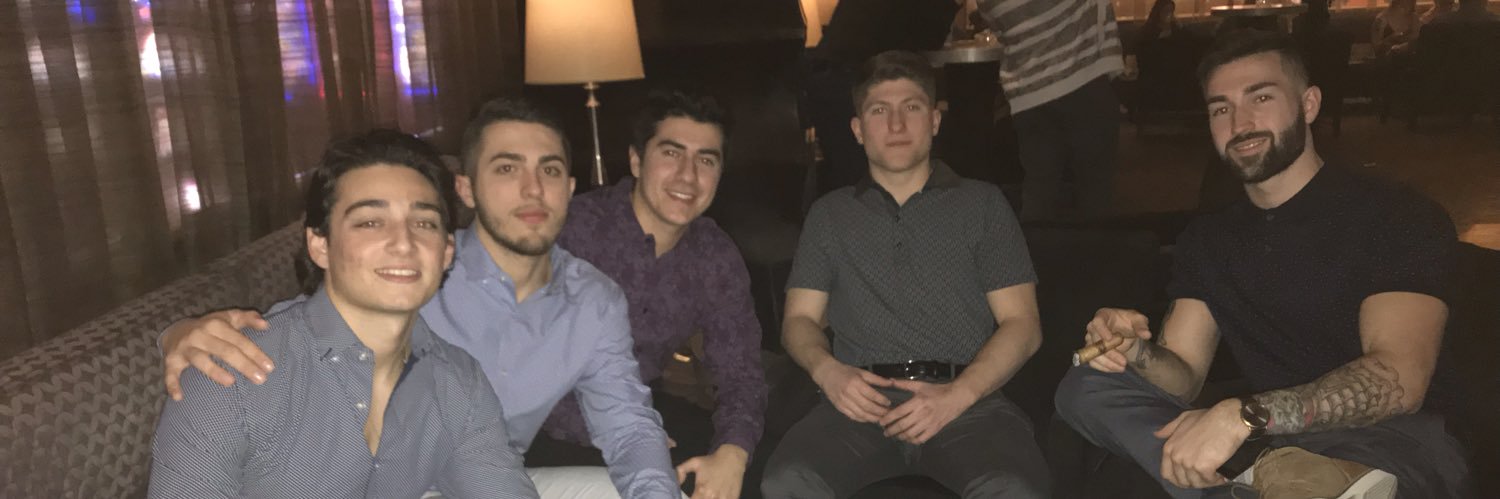 sinnievinelli's profile banner image