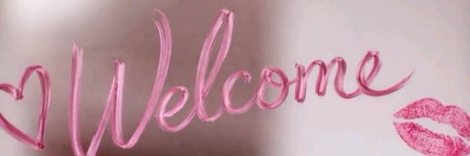 emmarollyx's profile banner image