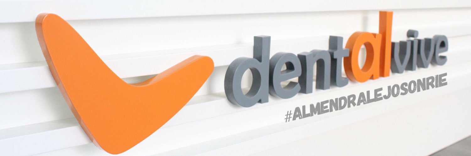 Dentalvive Implantes Dentales banner