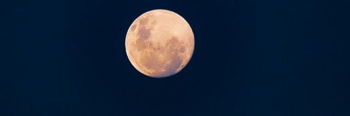 ValeCalama's profile banner image