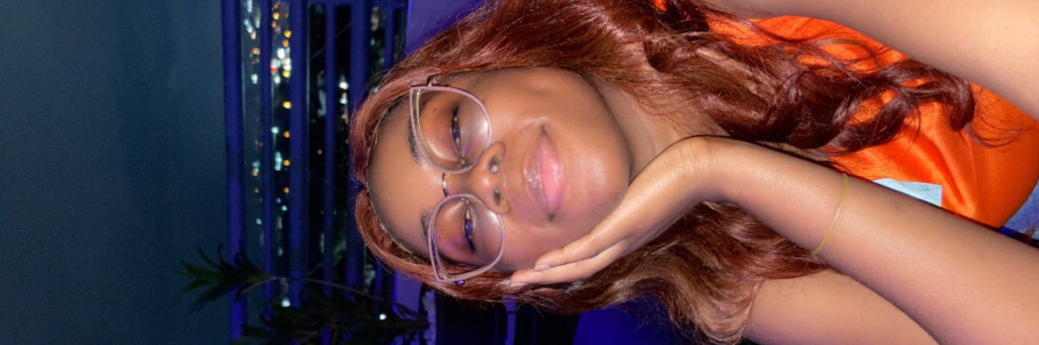 Barr. Champagne😌🧚🏻‍♀️ banner