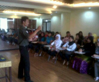 nyoman bimbim banner