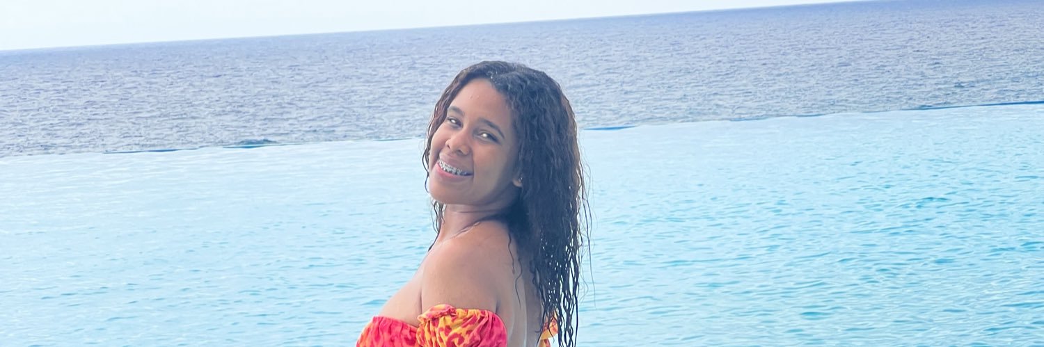 FannyAlvarez01's profile banner image