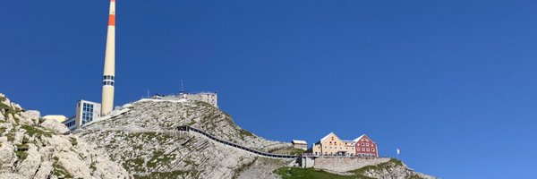 QureinB Profile Banner