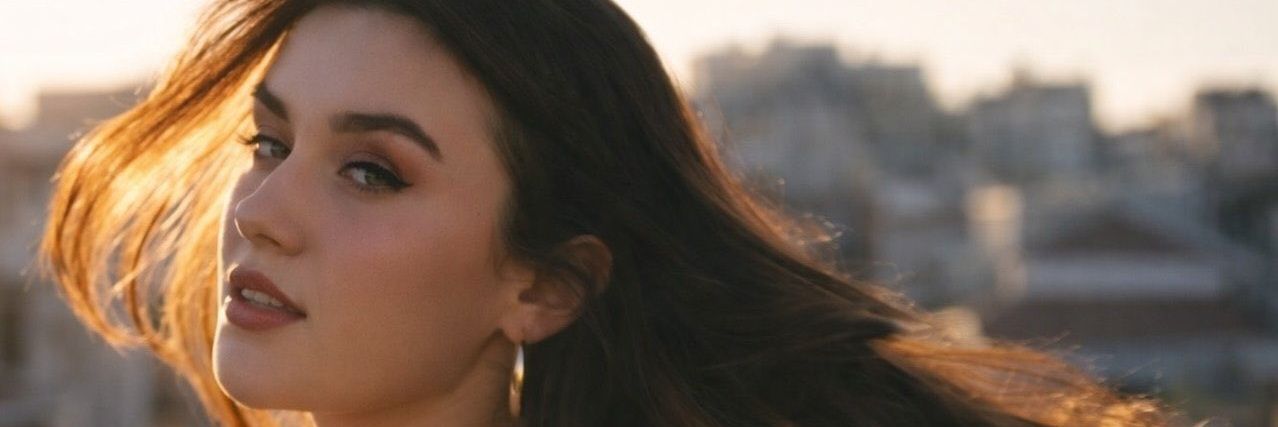 kelebek kız🦋⚔️🌹 banner