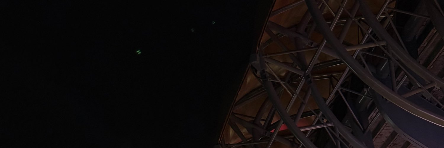 • banner