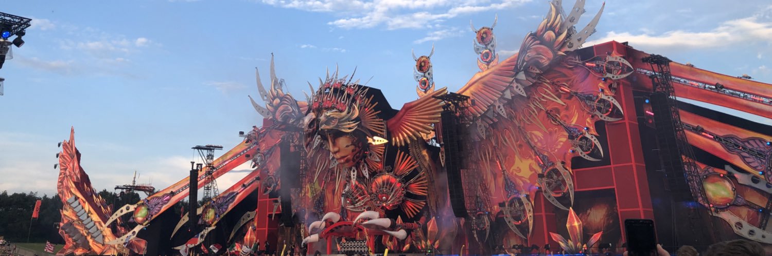TheRealSandrian's profile banner image