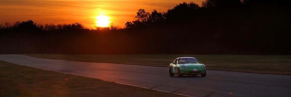 b_tone21's profile banner image
