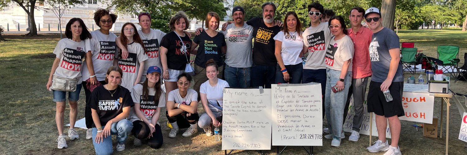 Ban Assault Weapons NOW! 🟧 banner