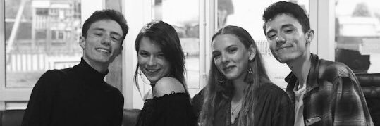 ninatllx's profile banner image
