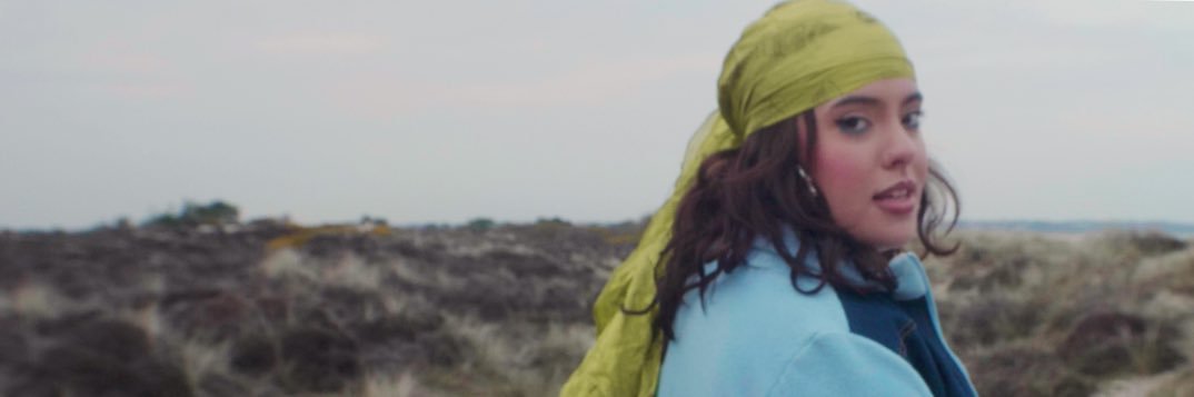 yazmine_mb's profile banner image