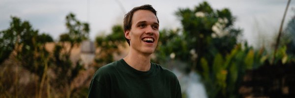 codebydennis Profile Banner