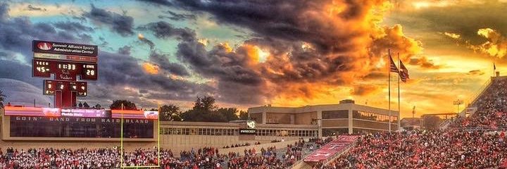 Laura Barton Weiss. 🌵 🦅🦅🍊 banner