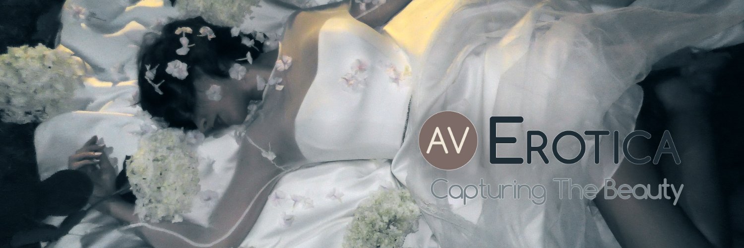 averotica's profile banner image