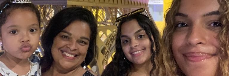 seleniabrito's profile banner image
