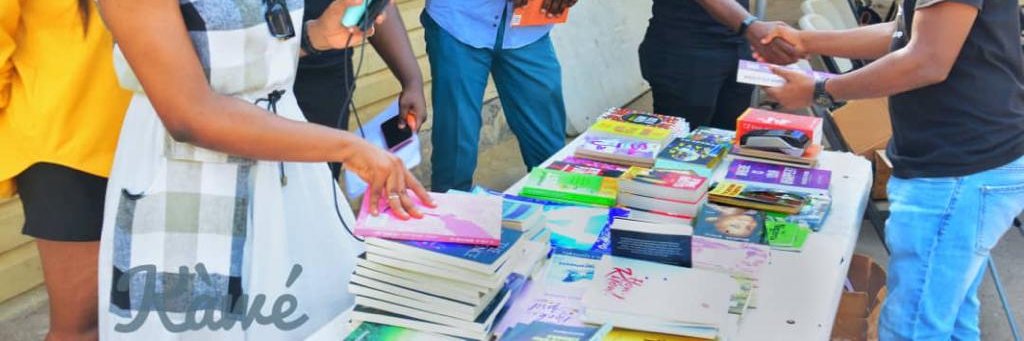 kawebooks's profile banner image