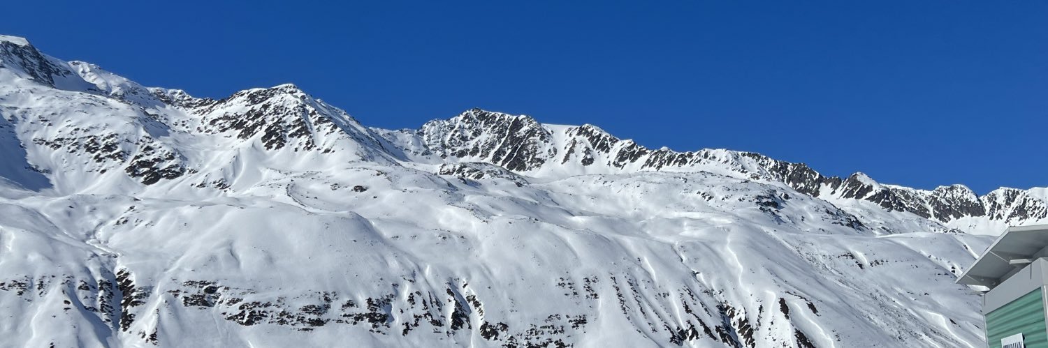 aledluckman's profile banner image