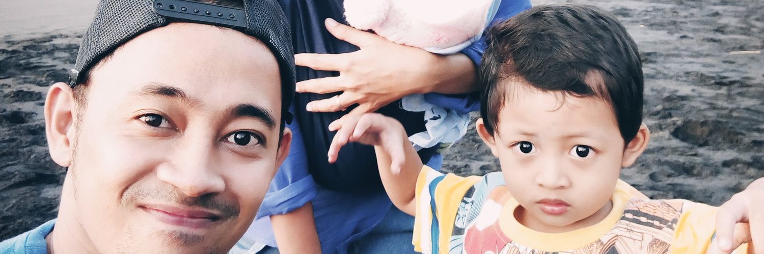 eyoyoy's profile banner image
