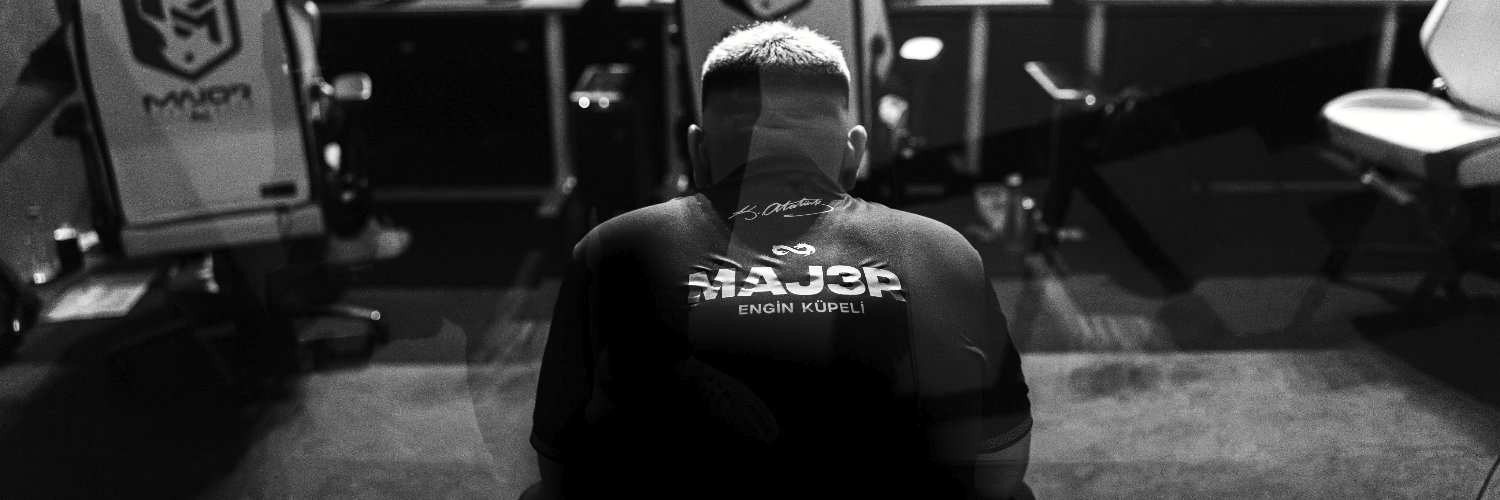 EmrZynl's profile banner image