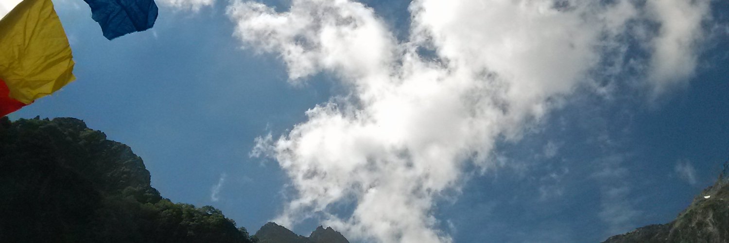 m_agui's profile banner image