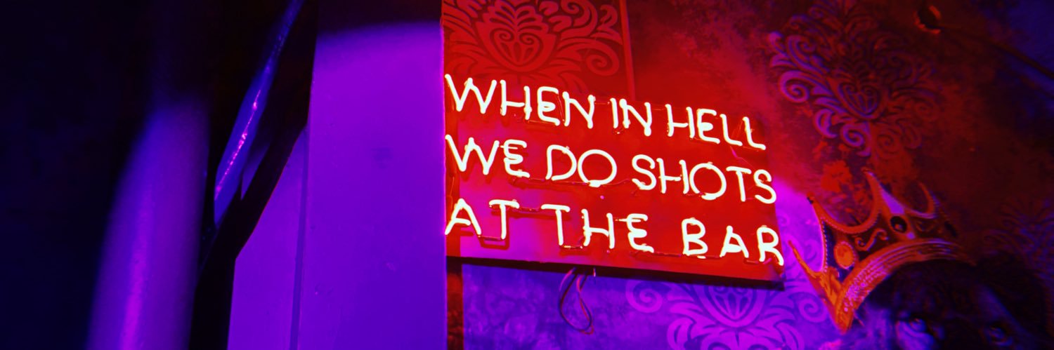 meg🌙 banner