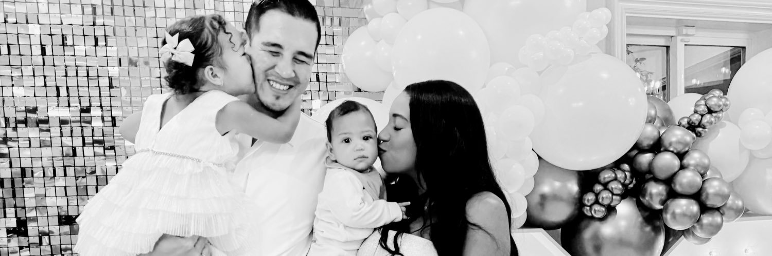• banner