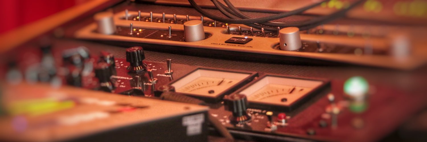UNIQUESTUDIOSIN's profile banner image