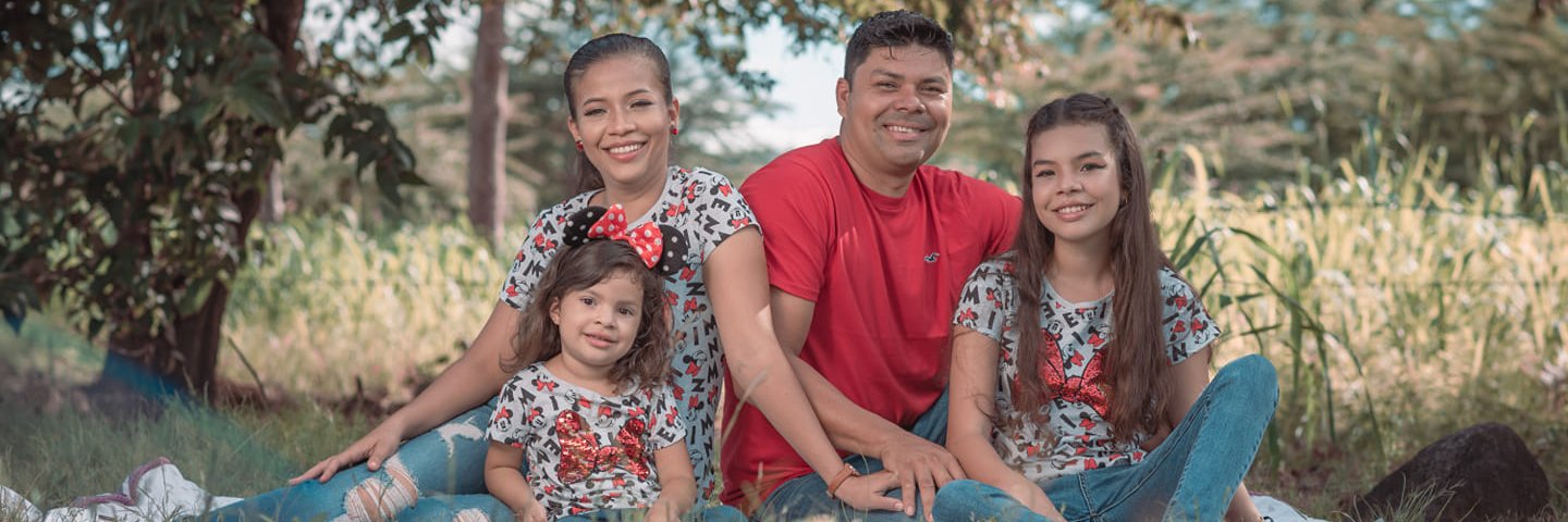 Veronica Pascal banner