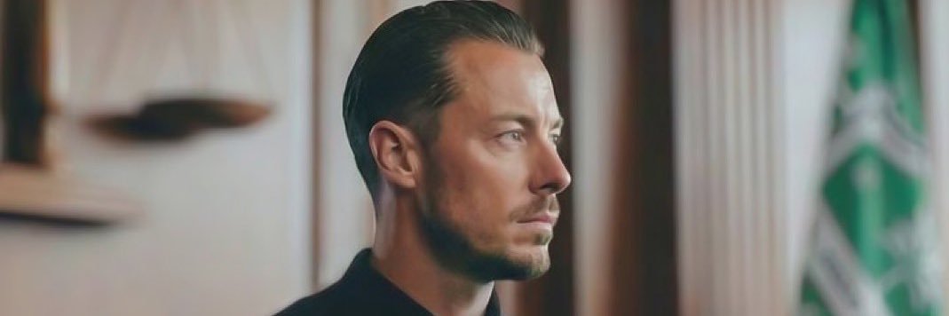 عبدالإِله banner