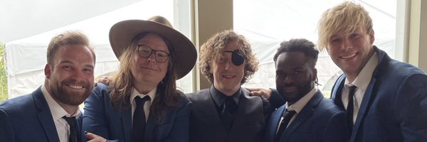 lipband Profile Banner