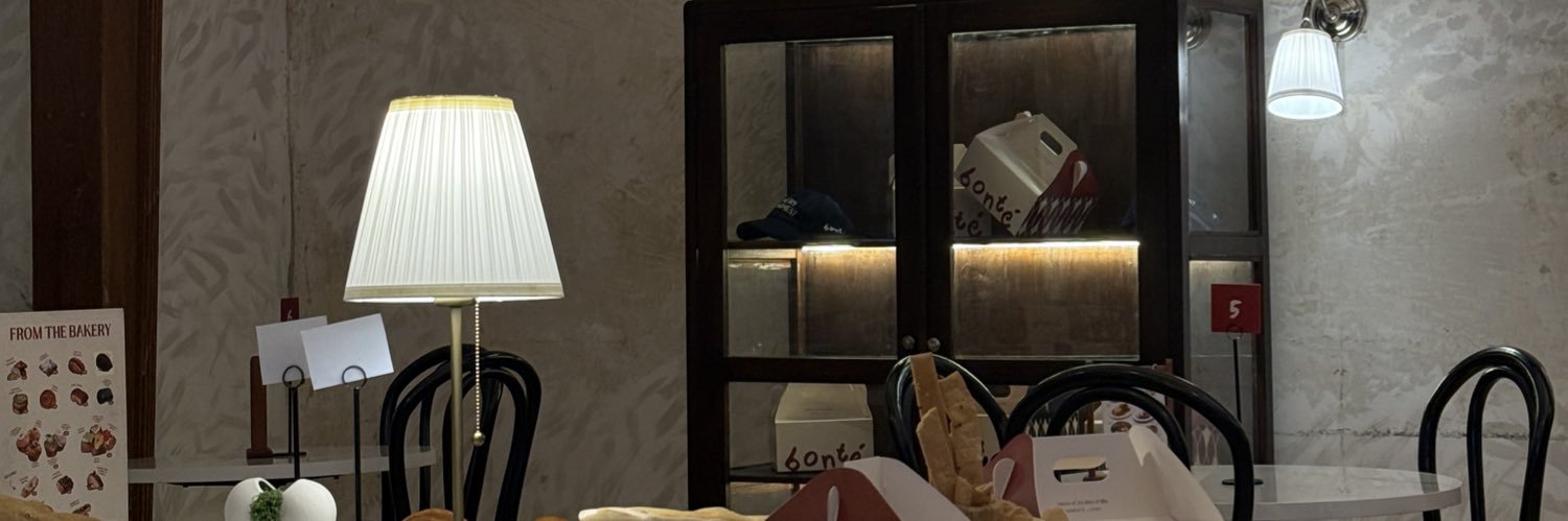 charienaap's profile banner image