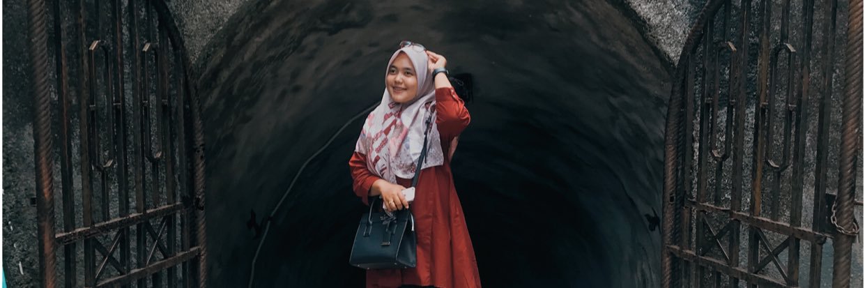 putrianggra96's profile banner image