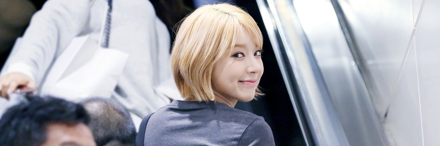 _straightsmiles's profile banner image