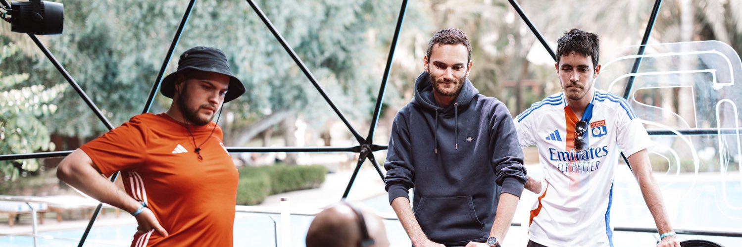 Pilou banner