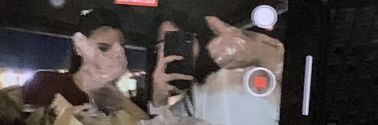 duh_lar's profile banner image