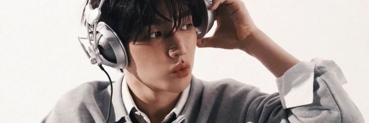 𓇼 banner