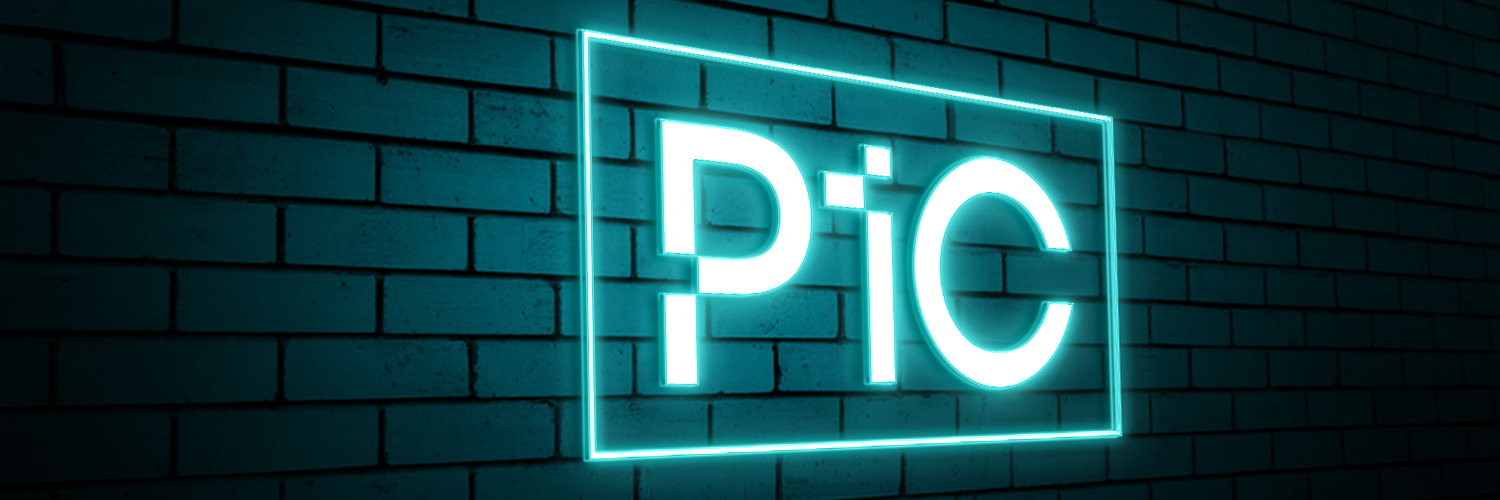 Plus 1 Comms banner