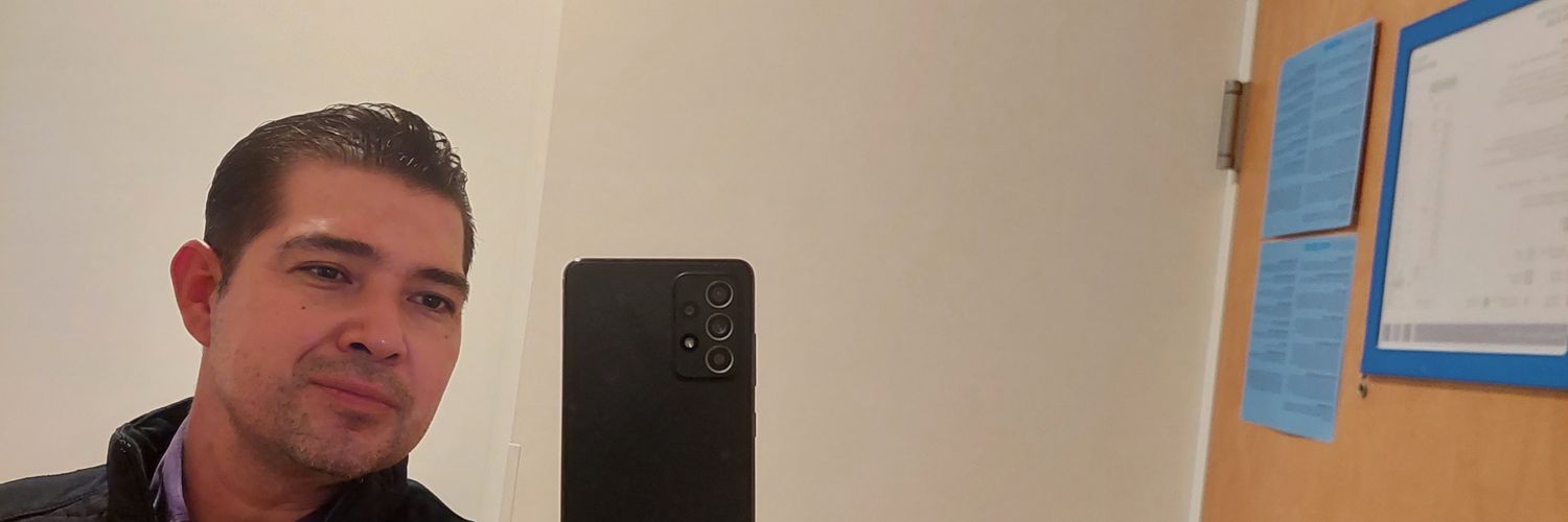 rogeliobaca's profile banner image
