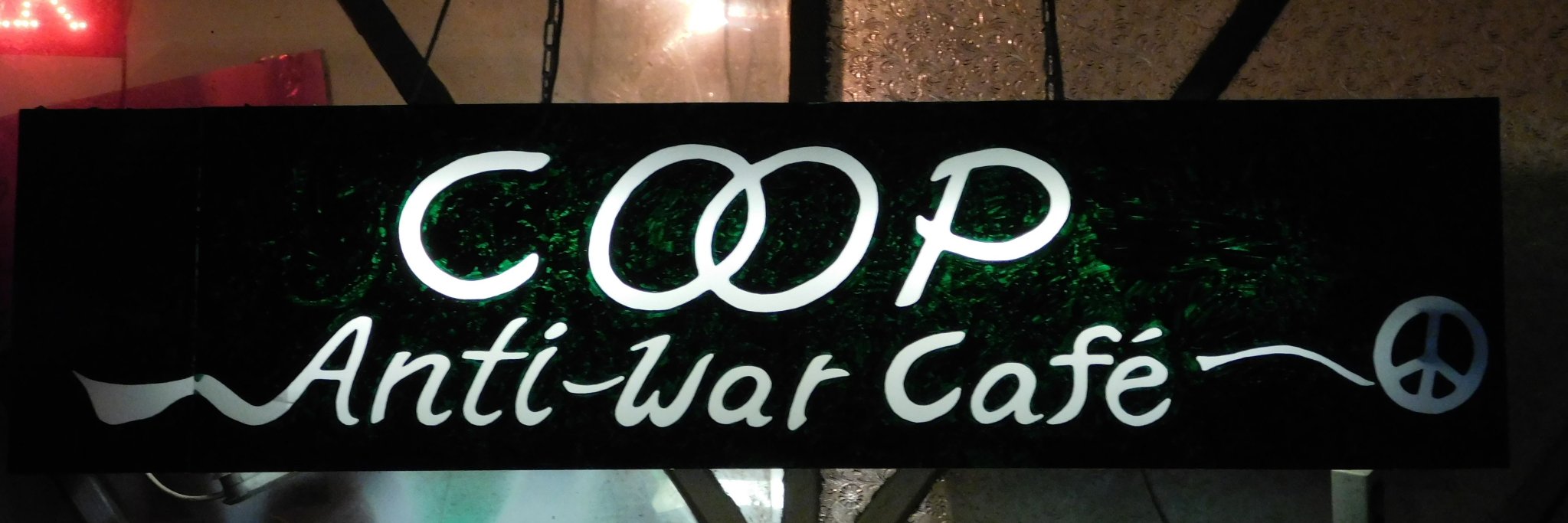 Berlin gegen Krieg banner