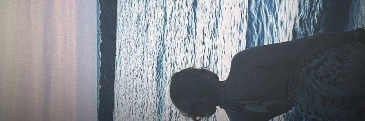 yooits_ariel's profile banner image
