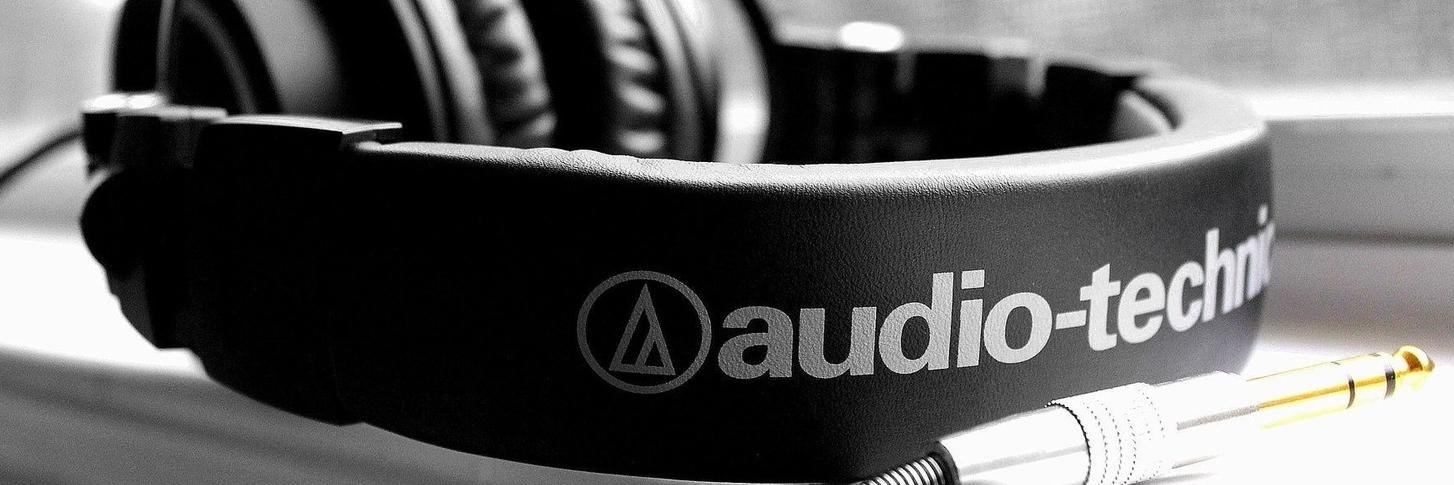 androizer's profile banner image