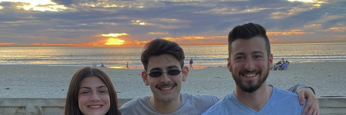 weinboom's profile banner image
