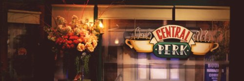 thaislr__'s profile banner image