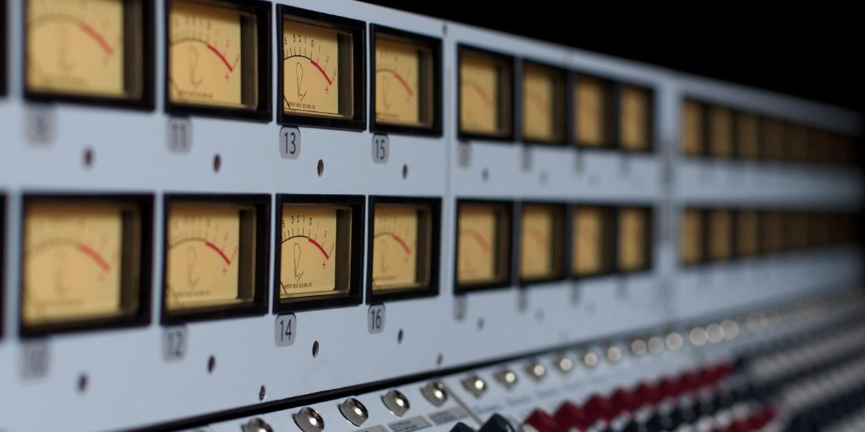 Manu Sampedro banner