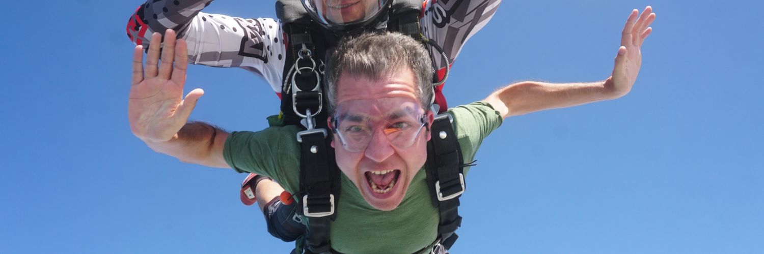 Luis Clemente banner