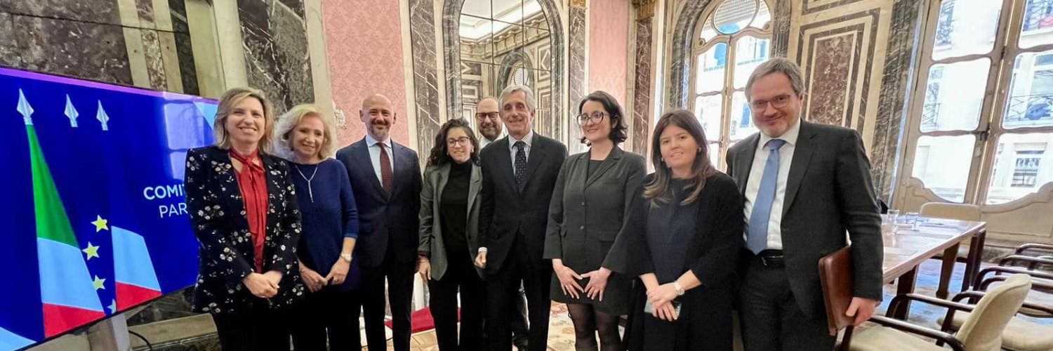 Comites Parigi banner