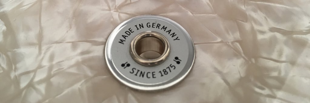 Carlos Gutiérrez banner